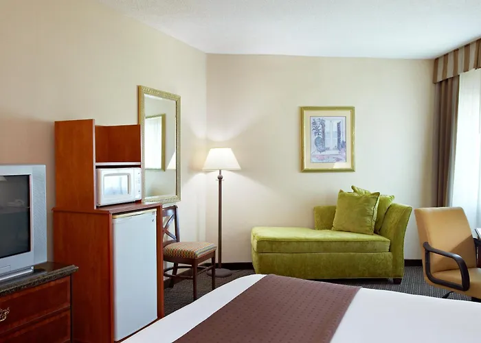 Holiday Inn Express - Biloxi - Beach Blvd By Ihg