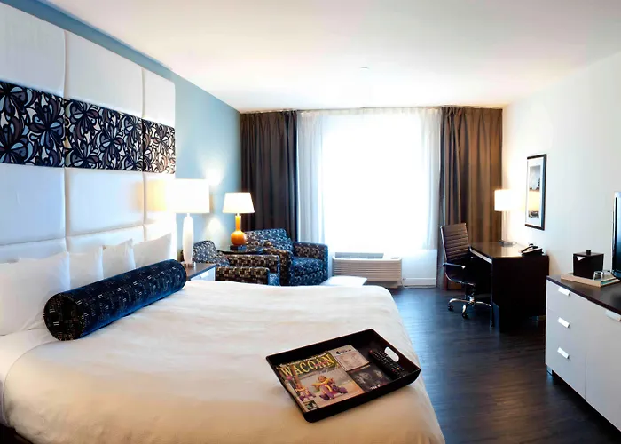 Hotel Indigo Waco By Ihg