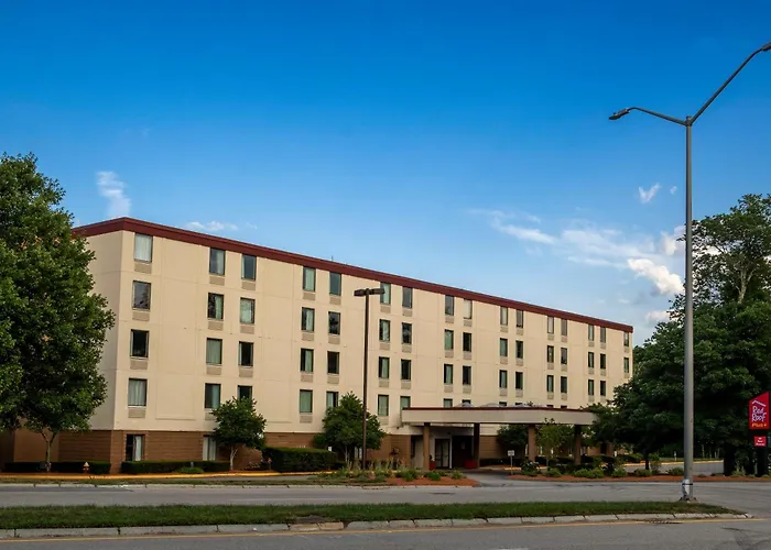 Red Roof Inn Plus Boston - Mansfield - Foxboro