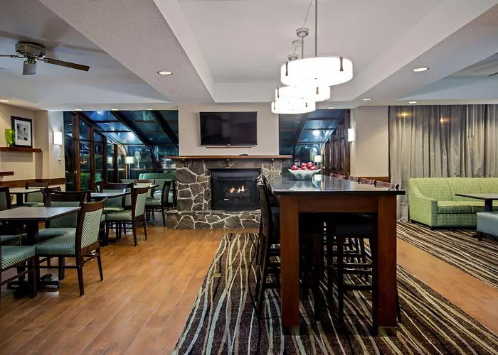 Hampton Inn West Springfield