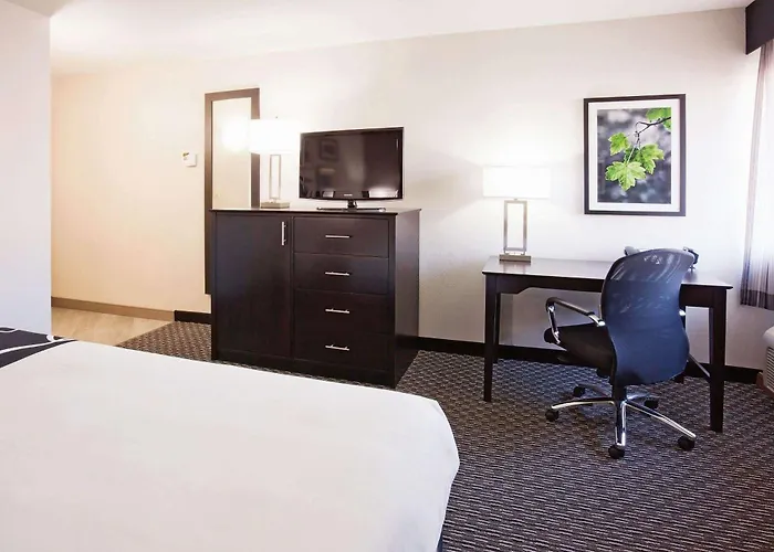 La Quinta Inn By Wyndham Oshkosh