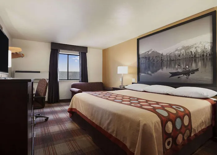 Super 8 By Wyndham Idaho Falls