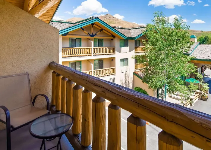Best Western Plus Kentwood Lodge