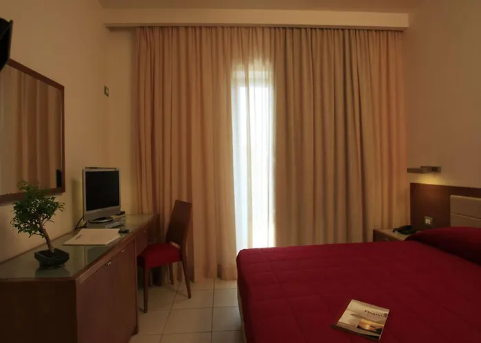 La Costiera Hotel