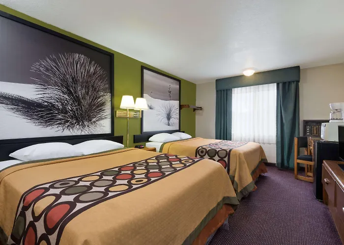 Super 8 By Wyndham Ruidoso Motel