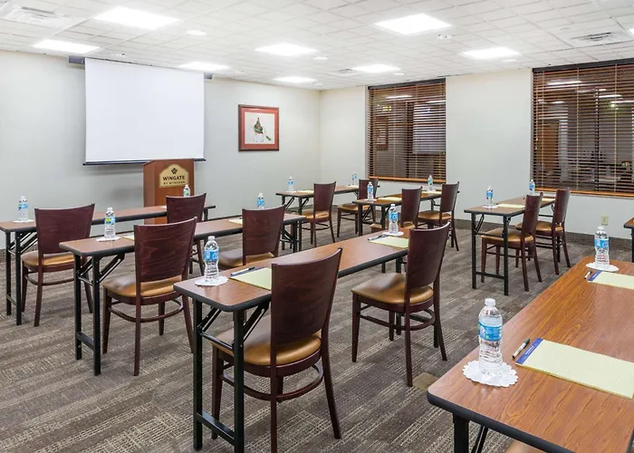 Wingate By Wyndham West Monroe Hotel