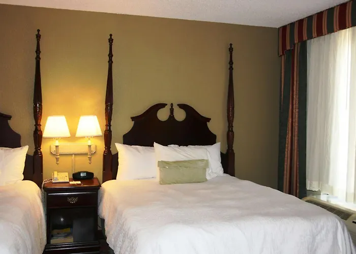 Hampton Inn Canton