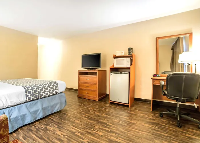 Econo Lodge Inn & Suites Sandy