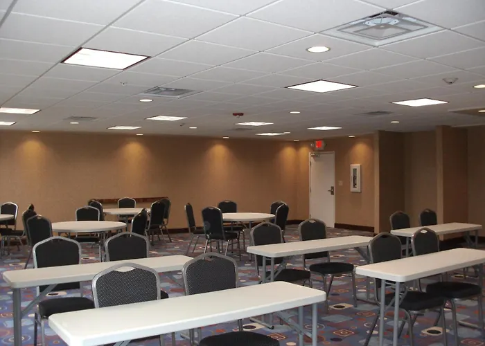 Holiday Inn Express New Albany By Ihg