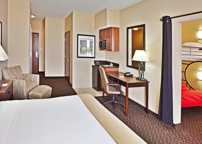 Comfort Inn & Suites Miami - Route 66