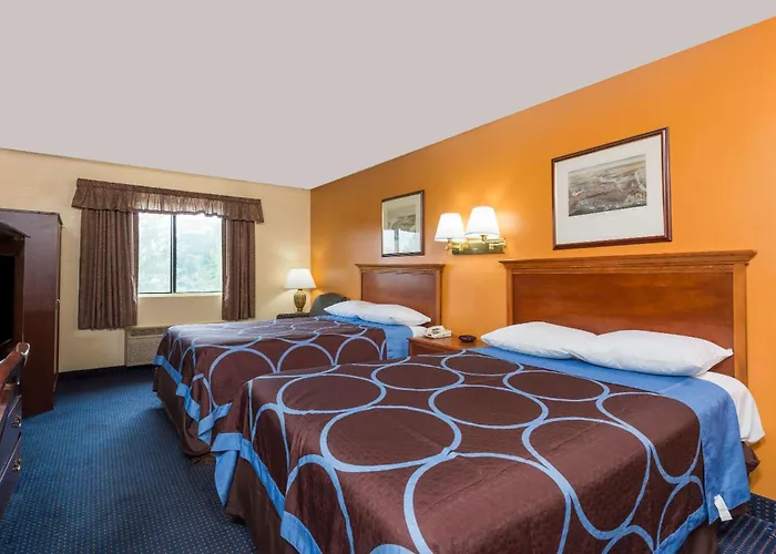 Super 8 By Wyndham Hartford Hotel
