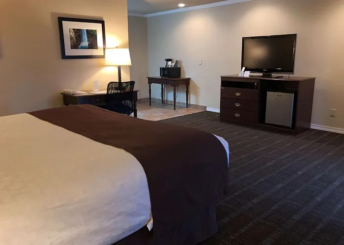 Best Western Lakewood- Historic Landmark