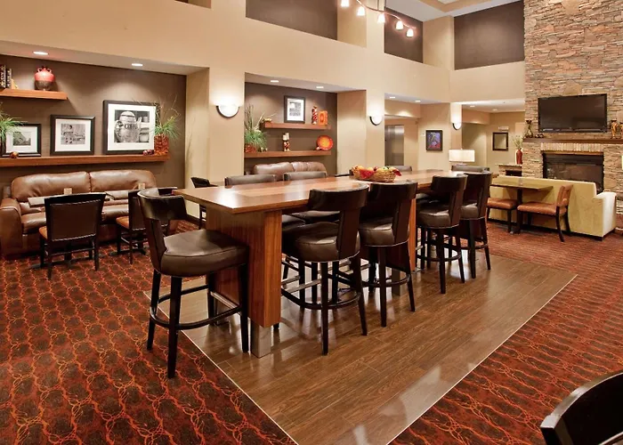Hampton Inn & Suites Watertown