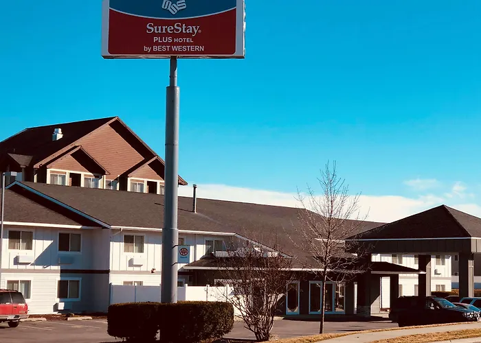 Bensalem Hotels