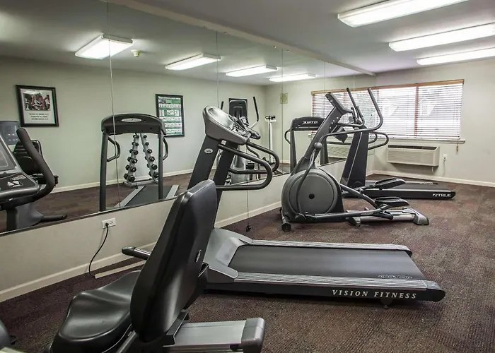Luxury Hotels in Saint Charles