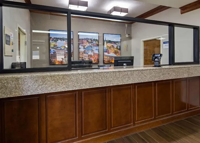Byron Hotels