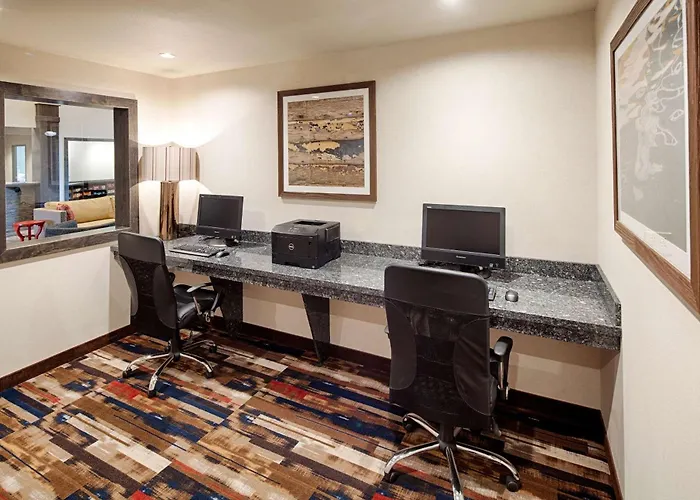 Polson Hotels