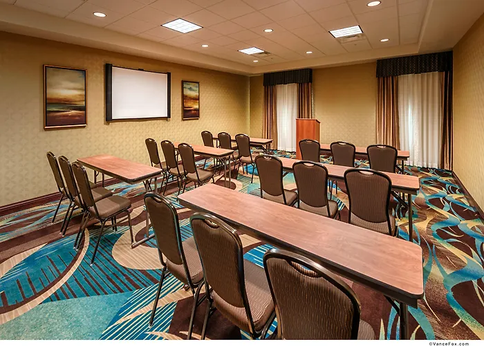 Hampton Inn & Suites Red Bluff