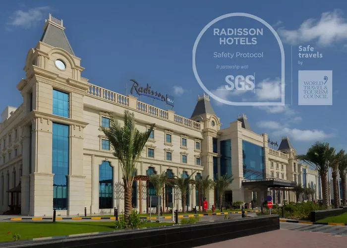 Hotels in Adschman