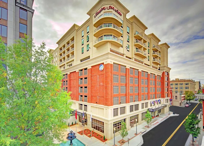Hampton Inn & Suites - Roanoke-Downtown, Va