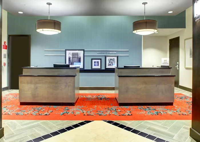 Hampton Inn & Suites - Roanoke-Downtown, Va