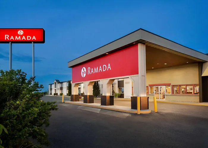 Ramada By Wyndham Bismarck Hotel