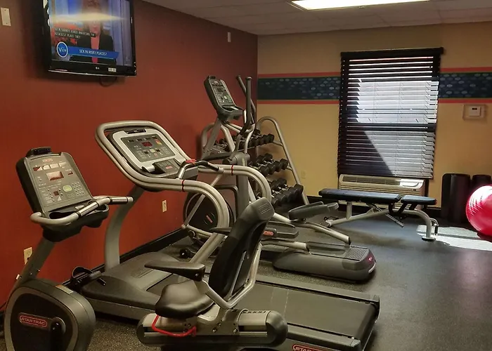 Hampton Inn & Suites Kansas City-Merriam