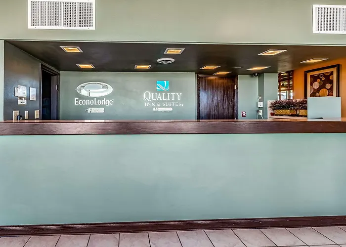Quality Inn & Suites Albert Lea