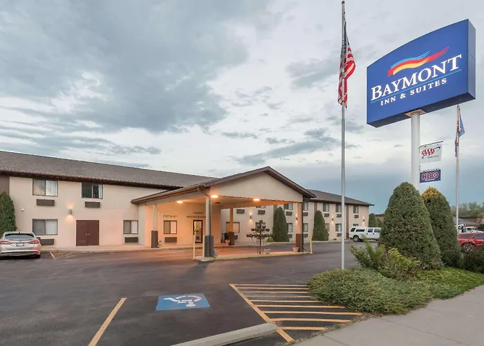 Baymont By Wyndham Hot Springs