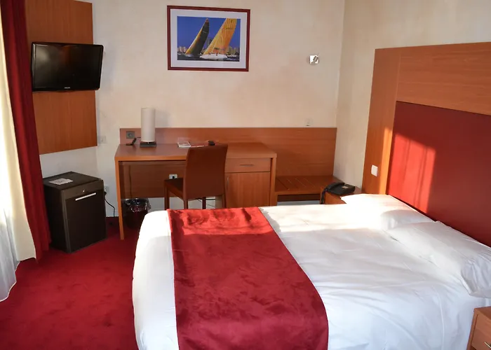 Labege Hotels