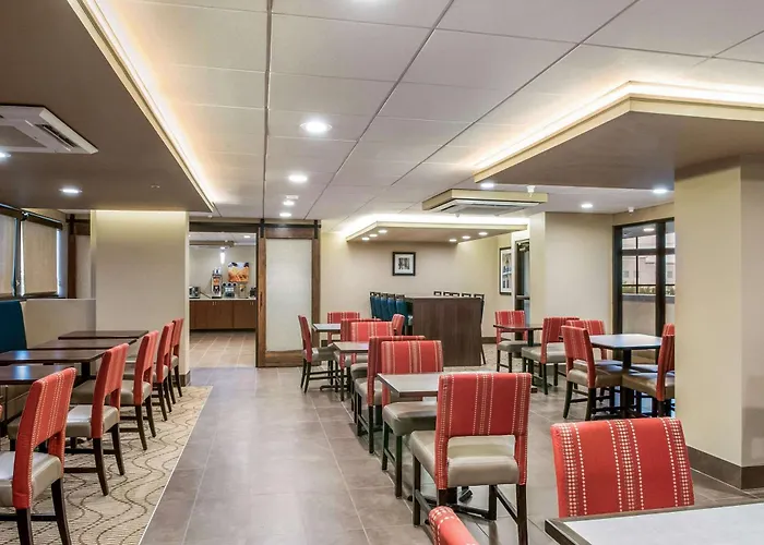 Comfort Inn & Suites At Copeland Tower Metairie
