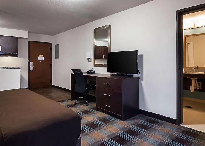 Monaca Hotels