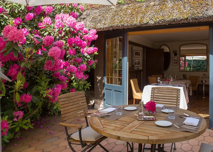 Campigny (Eure) Hotels