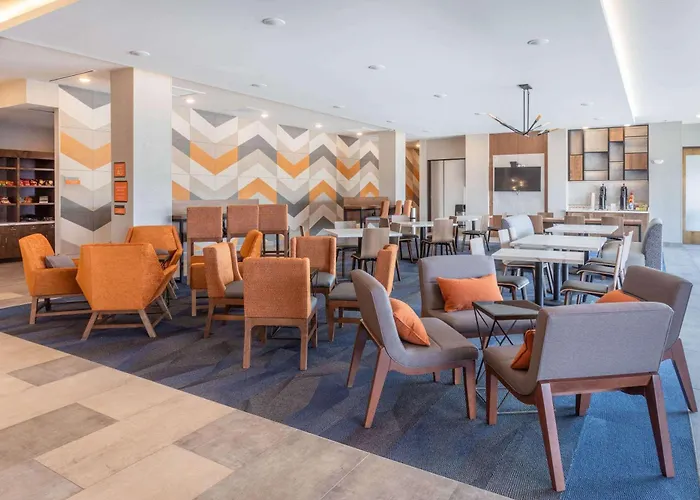 La Quinta Inn & Suites Limon By Wyndham