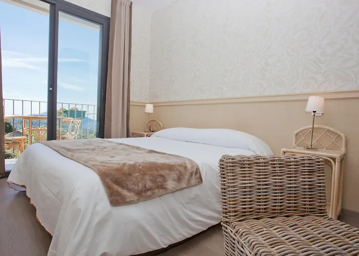 Quenza Hotels