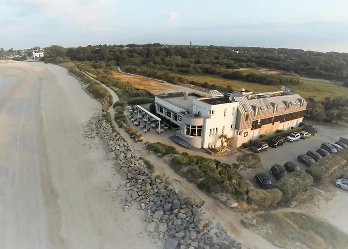 Logis Hôtel&Restaurant LES MOUETTES - Larmor Plage, Proche de LORIENT