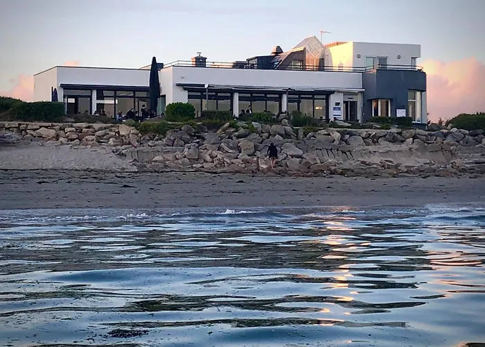 Logis Hôtel&Restaurant LES MOUETTES - Larmor Plage, Proche de LORIENT