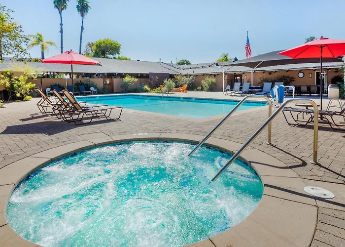 Santee Hotels