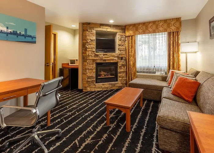 La Quinta By Wyndham Vancouver