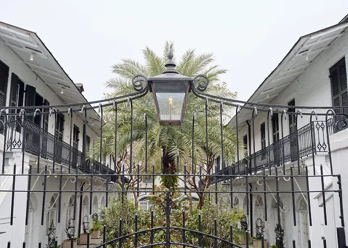 Four Seasons New Orleans Hotel
