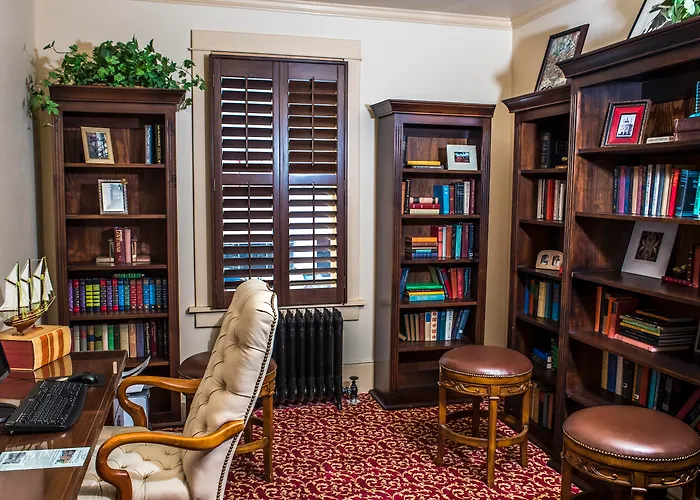 Chamberlin Inn Cody