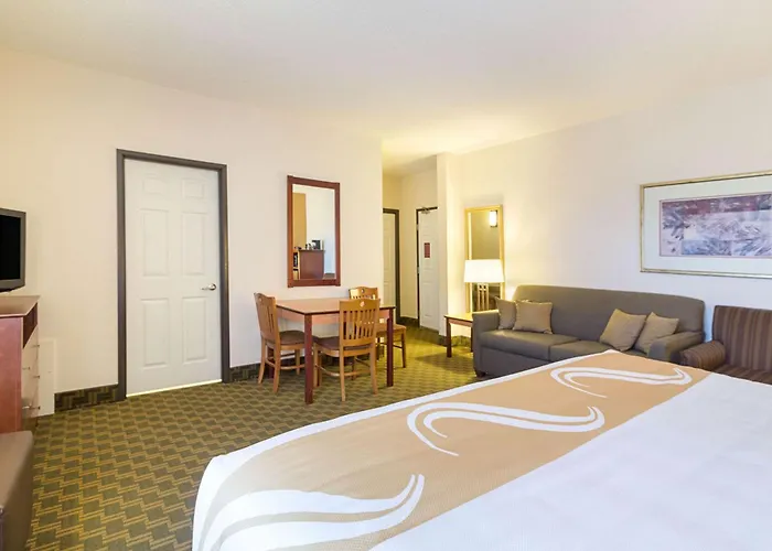 Quality Inn Fairmont