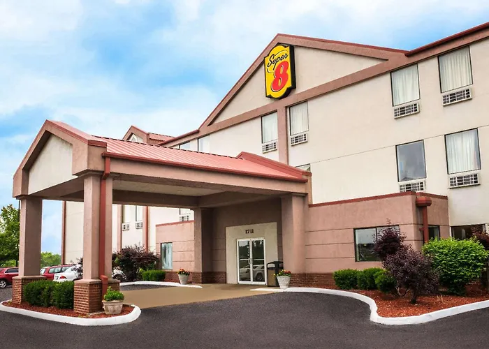 Pevely Hotels