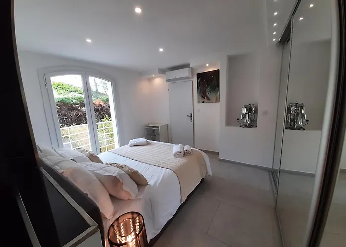 VILLA RASOA chambre miroir Agde
