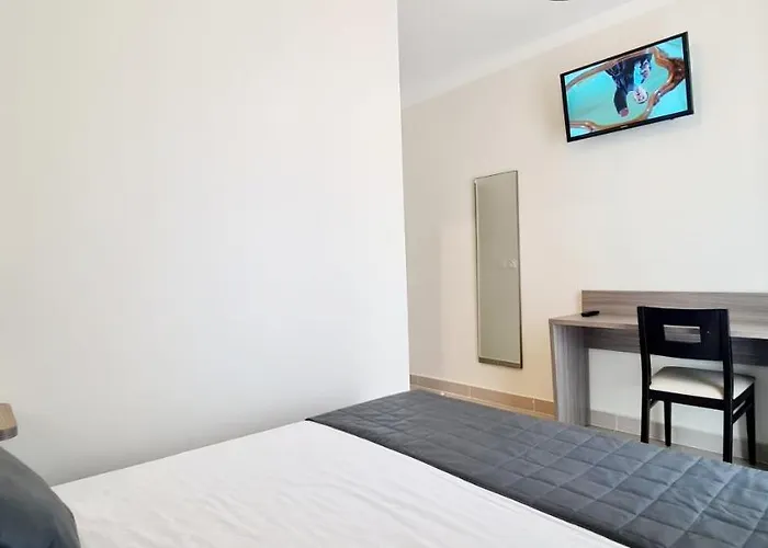 Esperance Hotel