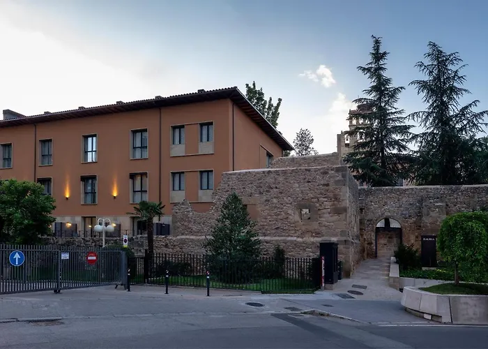 Dauria Suites Ha Soria
