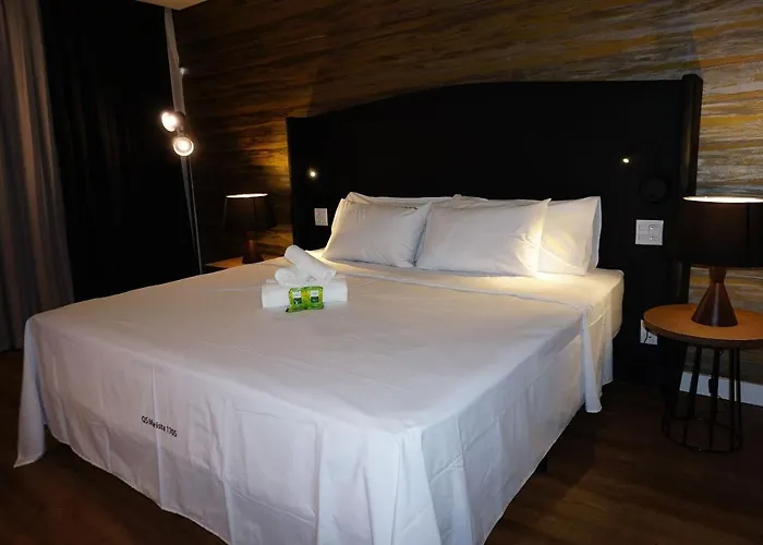 Cantinn Qs17 Suite De Luxo Com Cama King Size