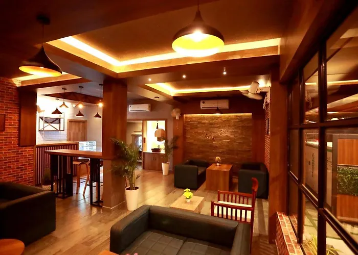 Orfila Inn Airport Hotel