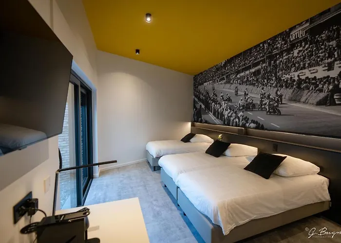 Boutique Hotel, La Cour De La Reine, Rooftop & Bistronomique Restaurant