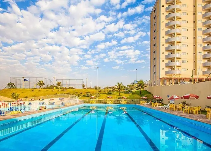 Condomínio Golden Dolphin Resort -quarto no DÉCIMO ANDAR-